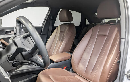 Audi A4, 2019 год, 2 995 000 рублей, 20 фотография