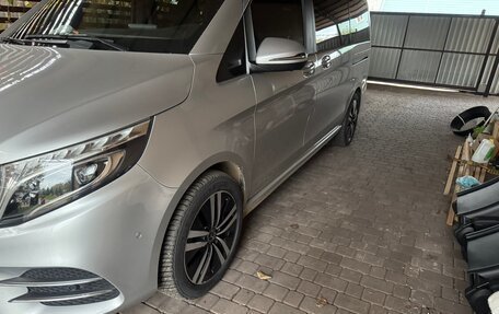 Mercedes-Benz V-Класс, 2019 год, 7 000 000 рублей, 9 фотография