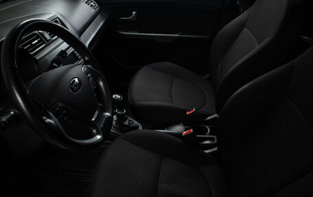 KIA Rio III рестайлинг, 2016 год, 999 000 рублей, 18 фотография