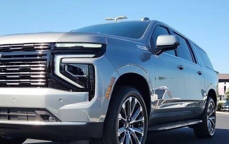 Chevrolet Suburban, 2025 год, 13 250 000 рублей, 3 фотография