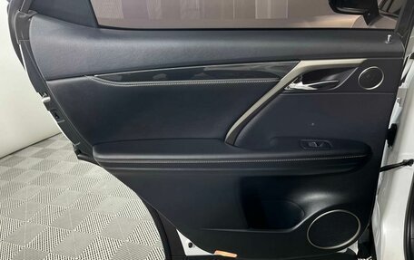 Lexus RX IV рестайлинг, 2019 год, 4 449 000 рублей, 10 фотография