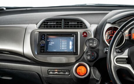 Honda Fit III, 2011 год, 900 000 рублей, 11 фотография