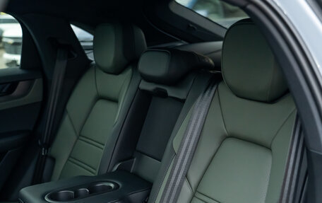 Porsche Cayenne III, 2025 год, 18 700 000 рублей, 24 фотография