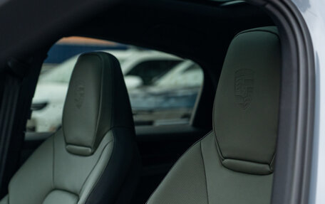 Porsche Cayenne III, 2025 год, 18 700 000 рублей, 26 фотография