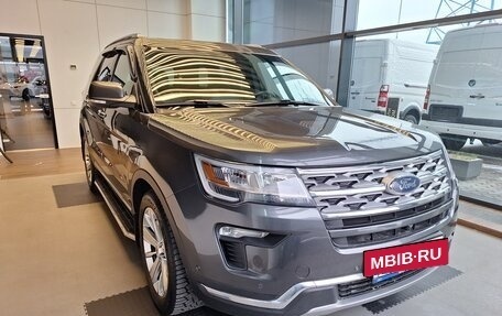 Ford Explorer VI, 2018 год, 3 650 000 рублей, 3 фотография