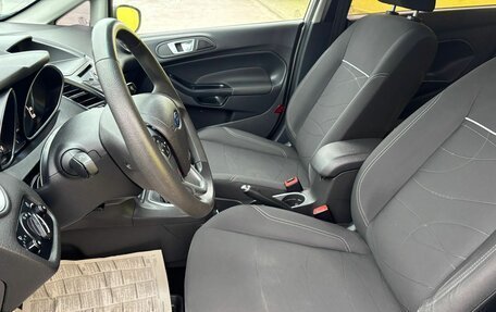 Ford Fiesta, 2015 год, 800 000 рублей, 23 фотография