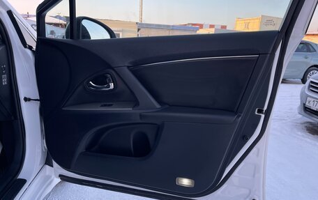 Toyota Avensis III рестайлинг, 2011 год, 1 397 000 рублей, 17 фотография