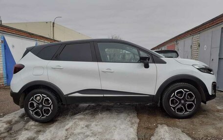 Renault Kaptur I рестайлинг, 2021 год, 1 970 000 рублей, 5 фотография