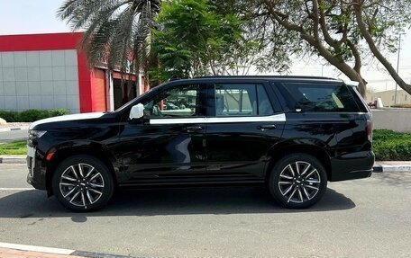 Cadillac Escalade V, 2024 год, 13 750 000 рублей, 8 фотография