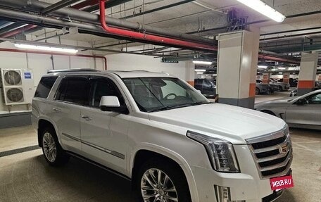 Cadillac Escalade IV, 2020 год, 4 400 000 рублей, 2 фотография