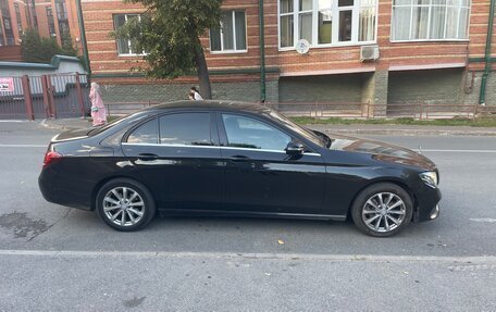 Mercedes-Benz E-Класс, 2016 год, 1 790 000 рублей, 4 фотография