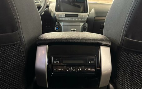 Toyota Land Cruiser Prado 150 рестайлинг 2, 2018 год, 4 399 900 рублей, 17 фотография