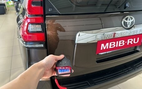 Toyota Land Cruiser Prado 150 рестайлинг 2, 2018 год, 4 399 900 рублей, 25 фотография