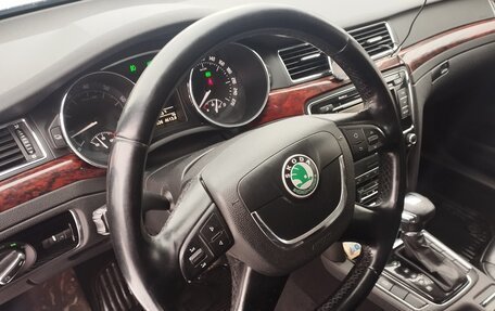 Skoda Superb III рестайлинг, 2011 год, 920 000 рублей, 6 фотография