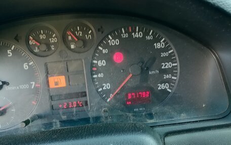 Audi A4, 1996 год, 200 000 рублей, 2 фотография