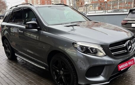 Mercedes-Benz GLE, 2018 год, 4 200 000 рублей, 3 фотография