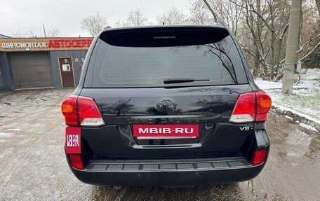 Toyota Land Cruiser 200, 2014 год, 4 450 000 рублей, 7 фотография