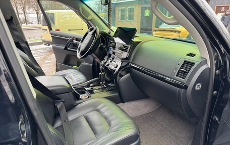 Toyota Land Cruiser 200, 2014 год, 4 450 000 рублей, 18 фотография