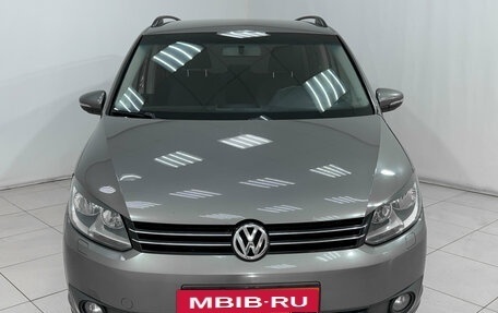 Volkswagen Touran III, 2011 год, 1 090 000 рублей, 2 фотография