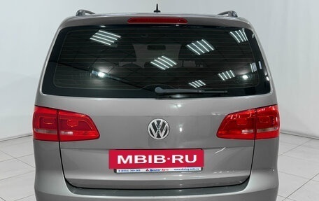 Volkswagen Touran III, 2011 год, 1 090 000 рублей, 6 фотография