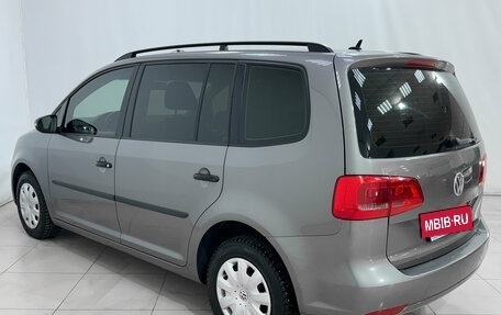 Volkswagen Touran III, 2011 год, 1 090 000 рублей, 7 фотография
