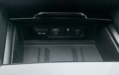 KIA Sportage IV рестайлинг, 2023 год, 18 фотография