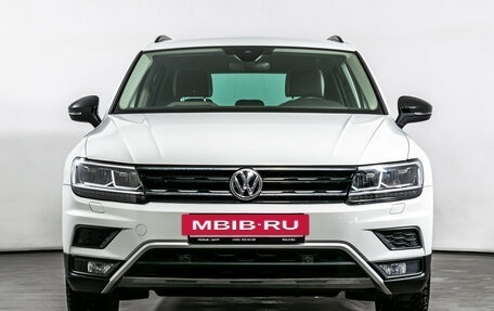 Volkswagen Tiguan II, 2019 год, 2 940 000 рублей, 2 фотография