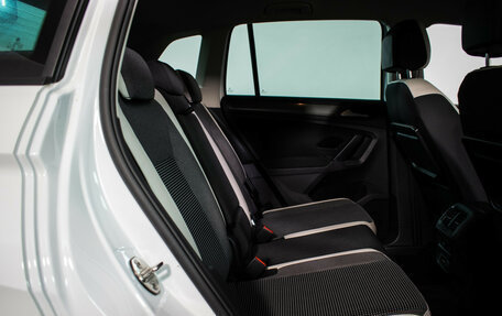 Volkswagen Tiguan II, 2019 год, 2 940 000 рублей, 9 фотография