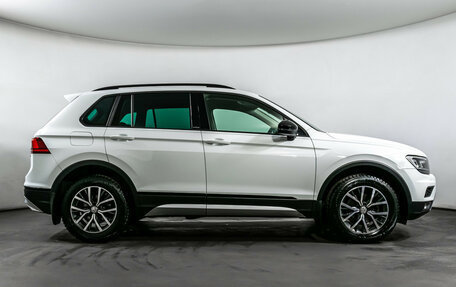 Volkswagen Tiguan II, 2019 год, 2 940 000 рублей, 4 фотография