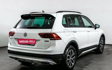 Volkswagen Tiguan II, 2019 год, 2 940 000 рублей, 5 фотография