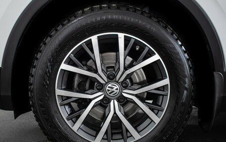 Volkswagen Tiguan II, 2019 год, 2 940 000 рублей, 18 фотография