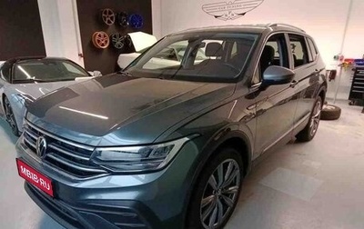 Volkswagen Tiguan II, 2022 год, 3 055 000 рублей, 1 фотография