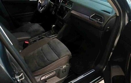 Volkswagen Tiguan II, 2022 год, 3 055 000 рублей, 20 фотография