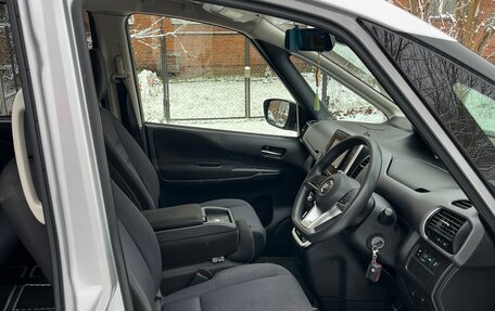 Nissan Serena IV, 2018 год, 2 100 000 рублей, 6 фотография