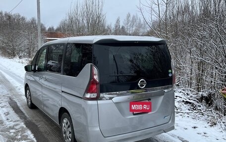 Nissan Serena IV, 2018 год, 2 100 000 рублей, 2 фотография