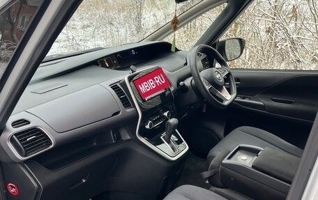 Nissan Serena IV, 2018 год, 2 100 000 рублей, 5 фотография