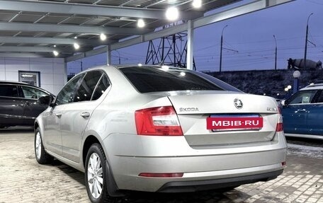 Skoda Octavia, 2018 год, 1 599 000 рублей, 3 фотография