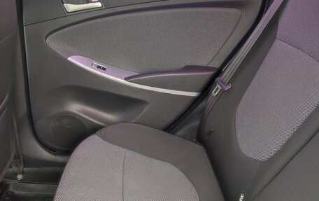 Hyundai Solaris II рестайлинг, 2013 год, 1 100 000 рублей, 6 фотография