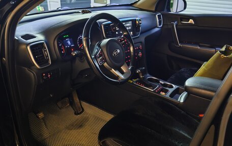 KIA Sportage IV рестайлинг, 2020 год, 2 400 000 рублей, 8 фотография