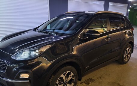 KIA Sportage IV рестайлинг, 2020 год, 2 400 000 рублей, 2 фотография