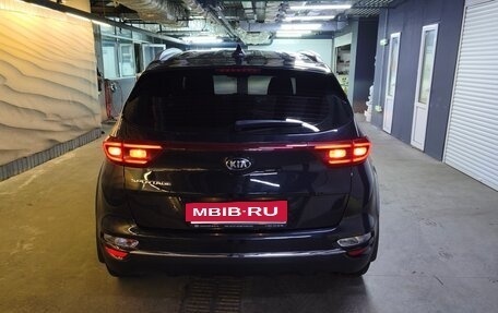 KIA Sportage IV рестайлинг, 2020 год, 2 400 000 рублей, 3 фотография