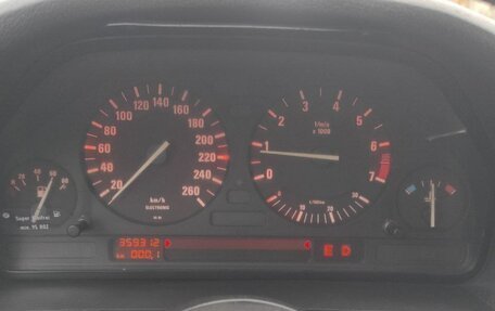 BMW 5 серия, 1993 год, 800 000 рублей, 11 фотография