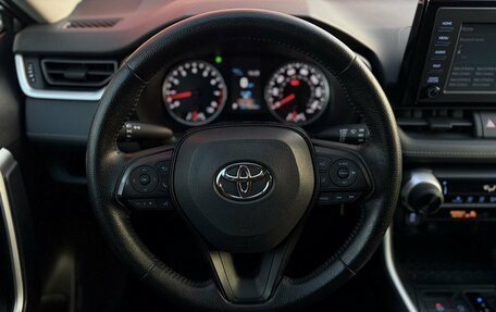 Toyota RAV4, 2019 год, 2 690 000 рублей, 9 фотография