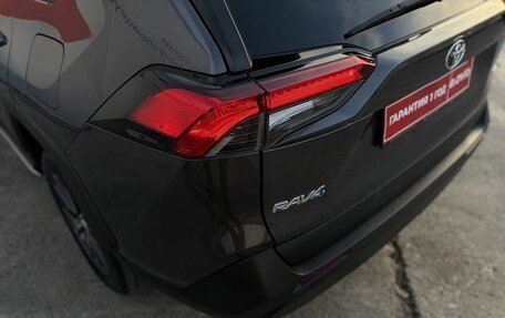 Toyota RAV4, 2019 год, 2 690 000 рублей, 19 фотография