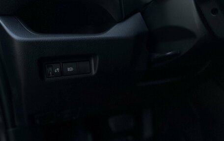 Toyota RAV4, 2019 год, 2 690 000 рублей, 14 фотография