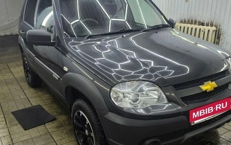 Chevrolet Niva I рестайлинг, 2017 год, 850 000 рублей, 8 фотография