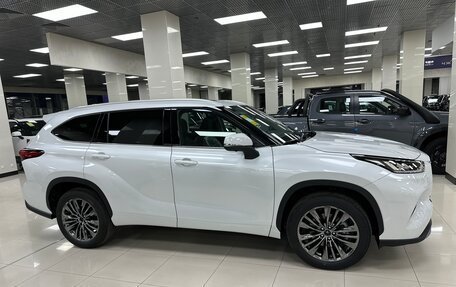 Toyota Highlander, 2025 год, 5 600 000 рублей, 6 фотография
