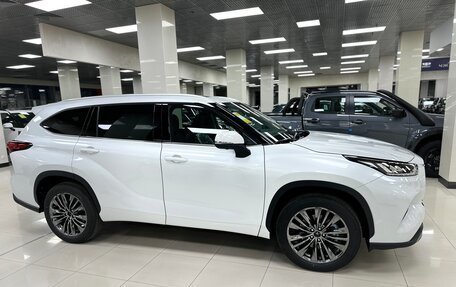 Toyota Highlander, 2025 год, 5 600 000 рублей, 8 фотография