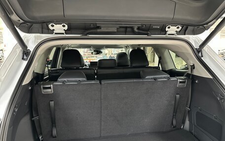 Toyota Highlander, 2025 год, 5 600 000 рублей, 22 фотография