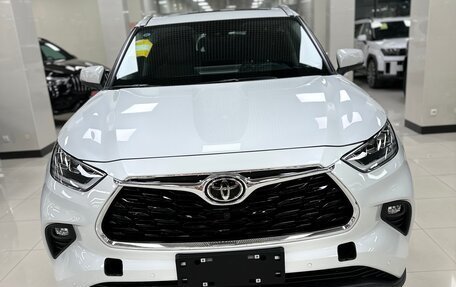 Toyota Highlander, 2025 год, 5 600 000 рублей, 17 фотография